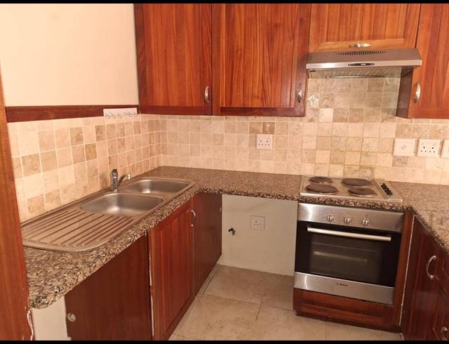 2 BEDROOM APARTMENT FOR SALE IN NEWLANDS